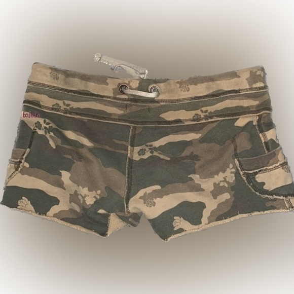 Talula Camo Shorts - Picture 2 of 3